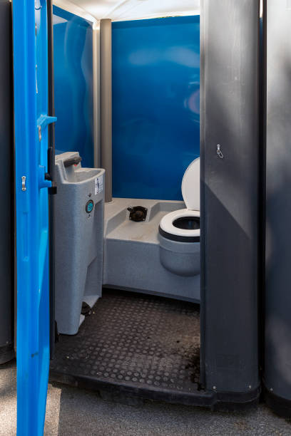 Best Portable bathroom rental  in Berkeley, IL